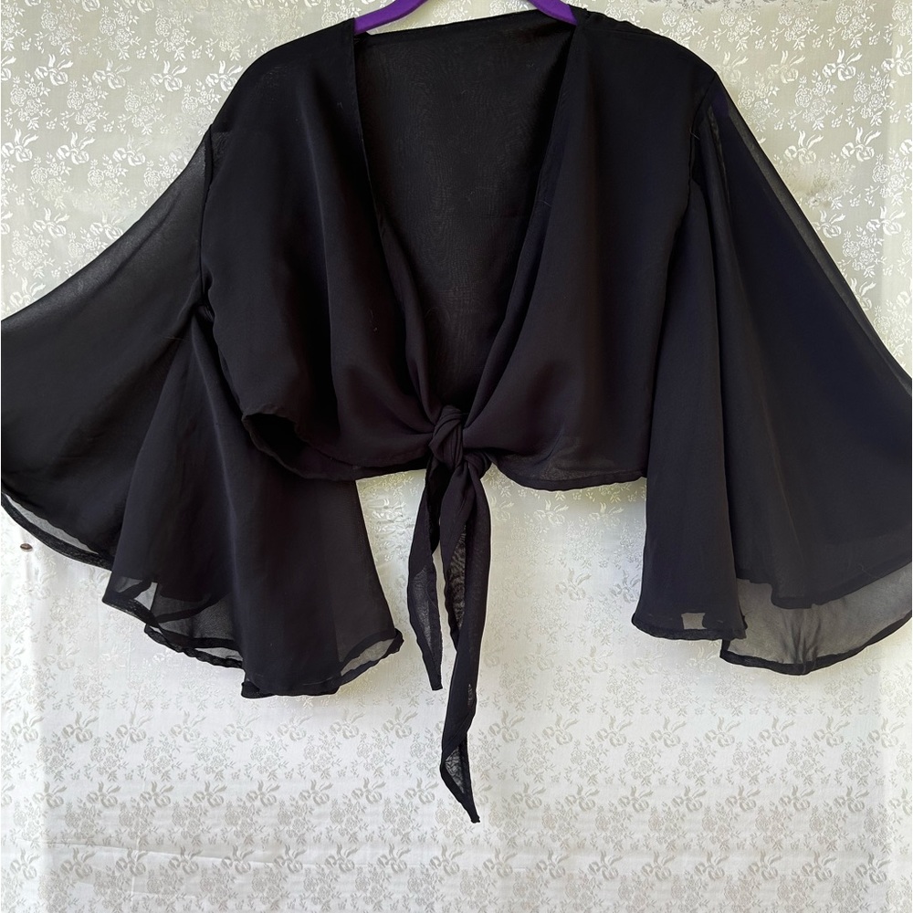 CHIFFON TIED CROP TOP
